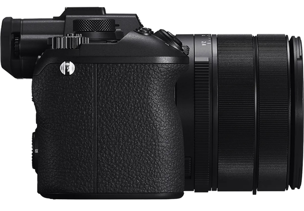 Sony RX10 V Premium 25x High-zoom Camera 