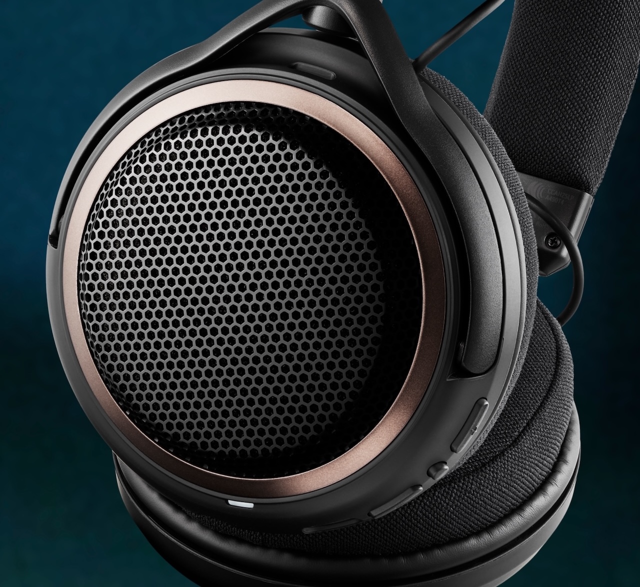 Audio-Technica ATH-AL5NC 3