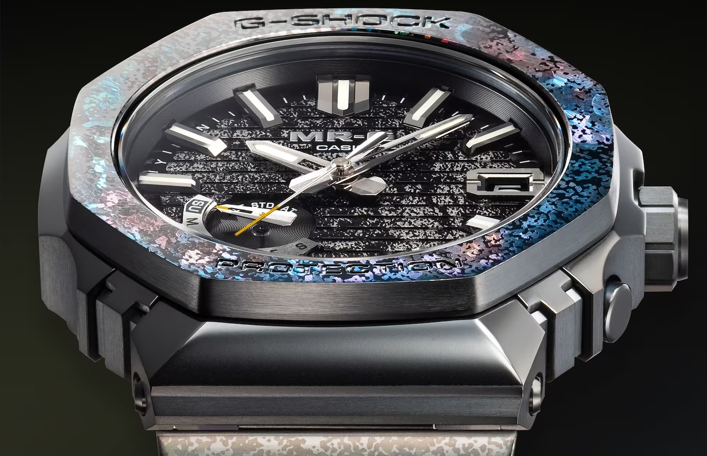 Casio MRG-B2100HR-1A