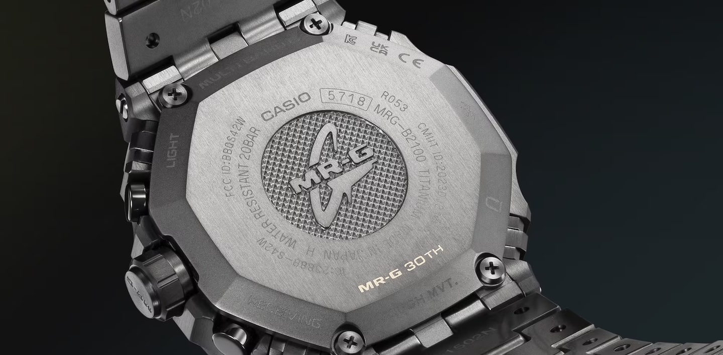 Casio MRG-B2100HR-1A