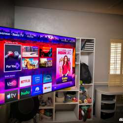 Hisense M7SR 65 review 5