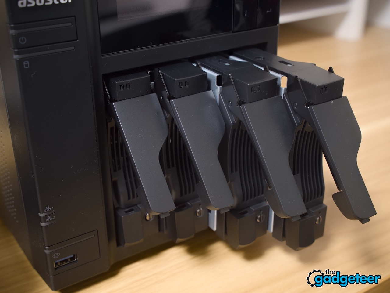 LOCKERSTOR 4 Gen2+ AS6704T v2 Review
