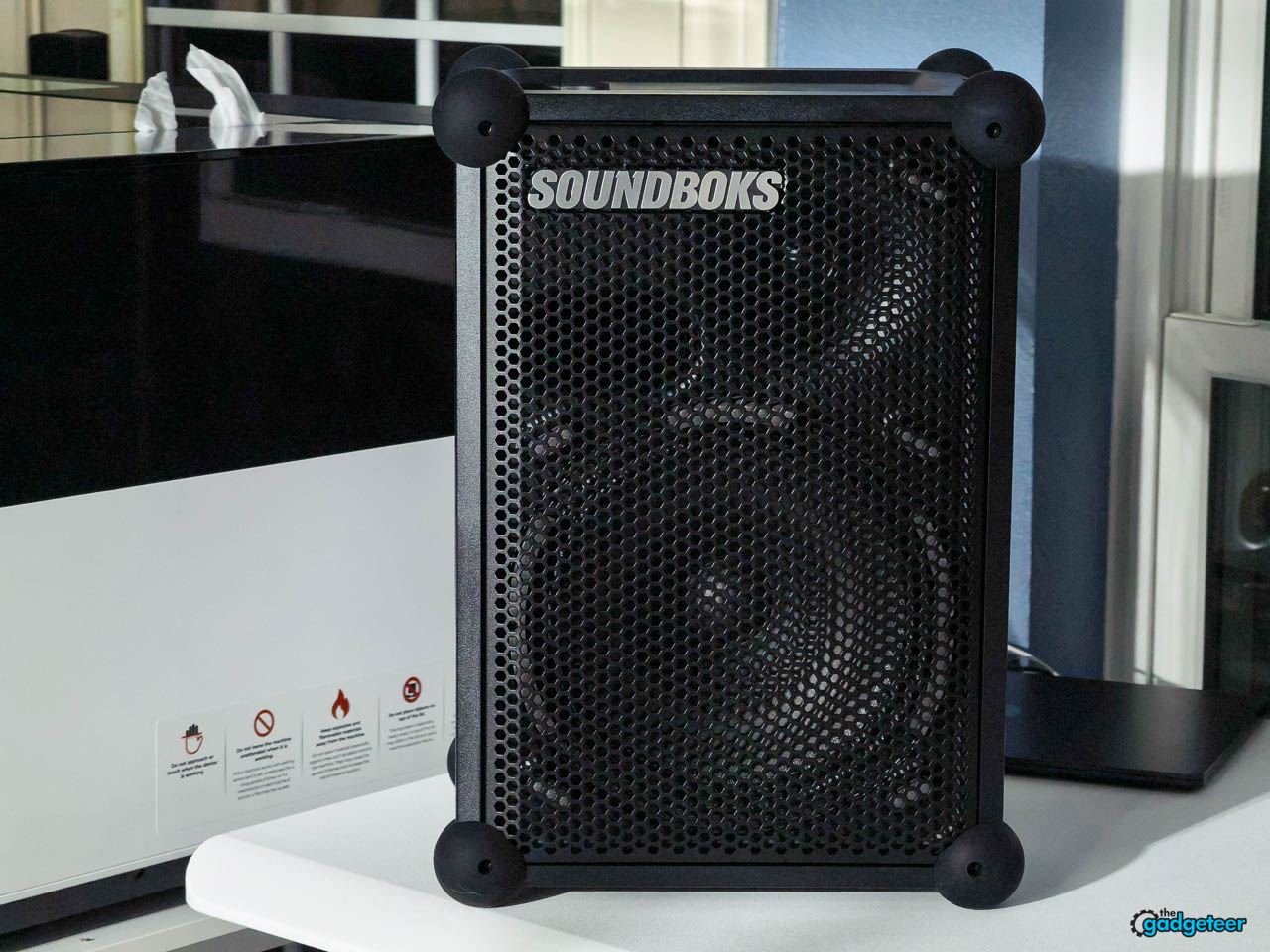 SOUNDBOKS Mix front grille in a home listening space