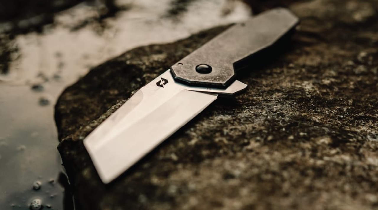 Schrade Slyte Folding Knife with Ultra-Glide Technology 2