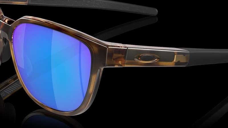 These 5 Sunglasses Solve Different Problems Behind the Wheel