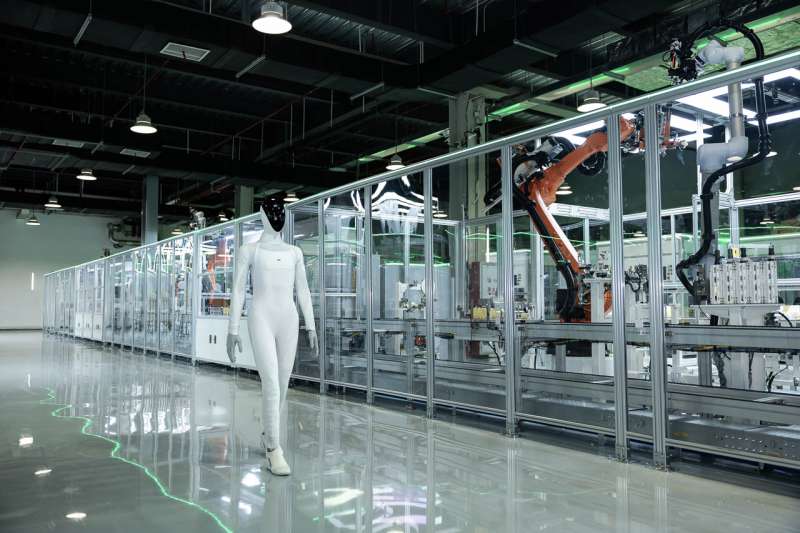 XPENGs IRON humanoid robot 6
