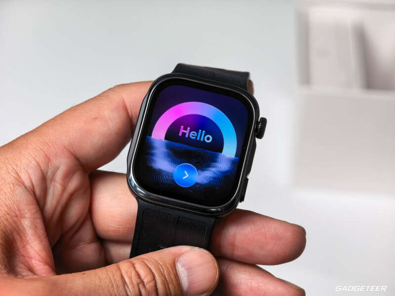 Huawei Watch D3 showing the Hello setup screen