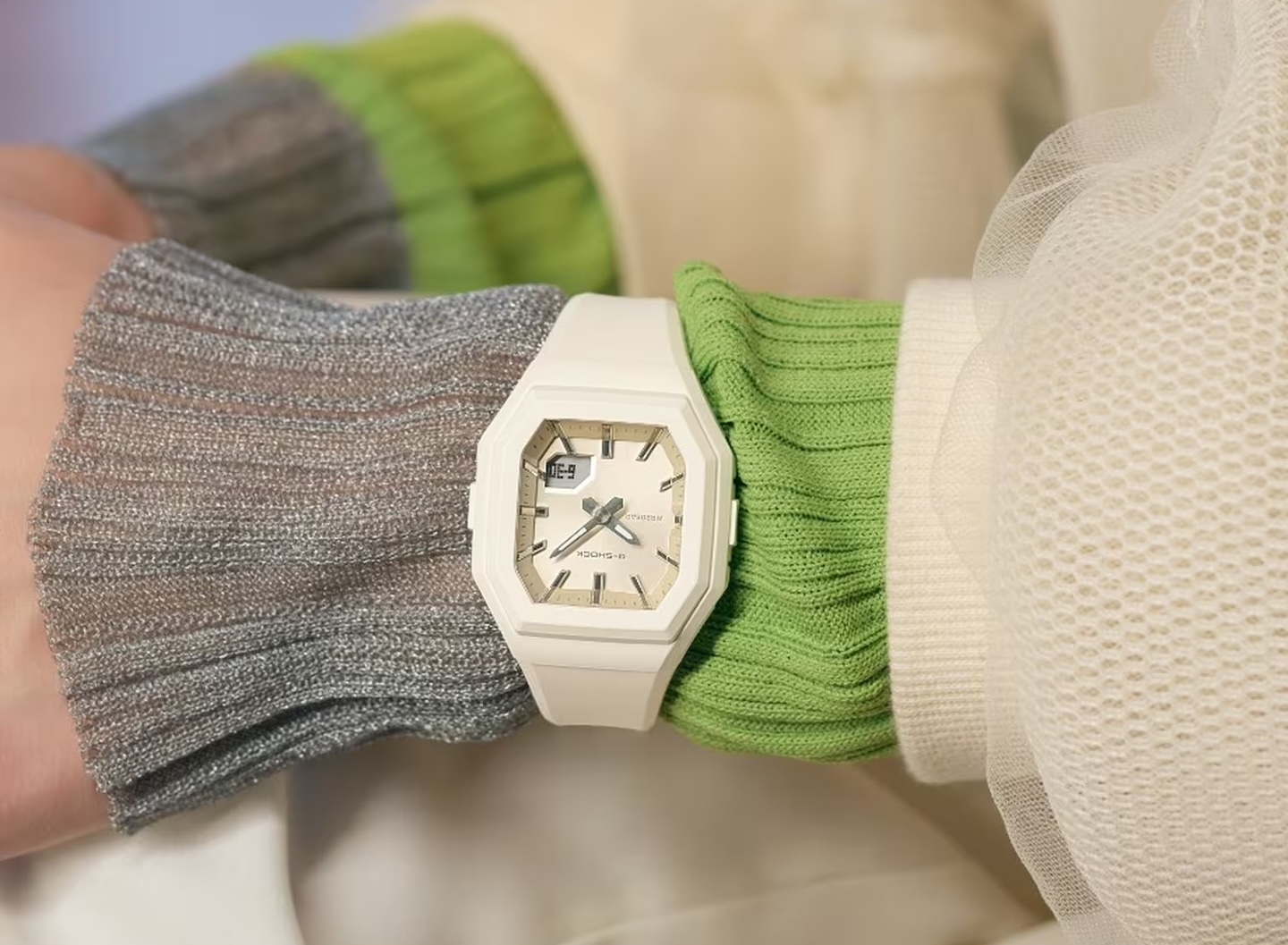 CASIO GMA-S160-1B