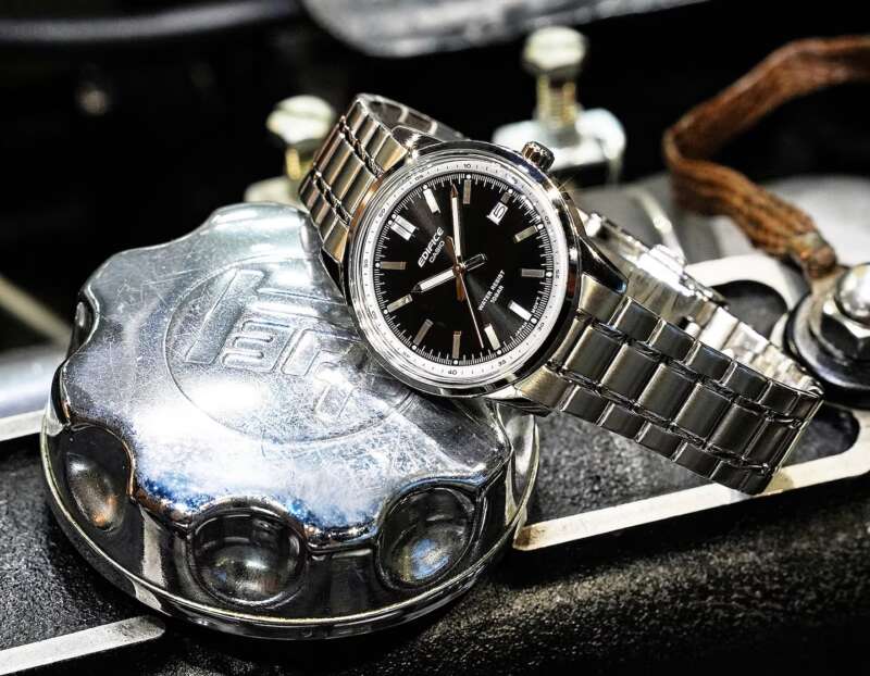 Casio 3 Hand Analog EFR 109D 1A 2