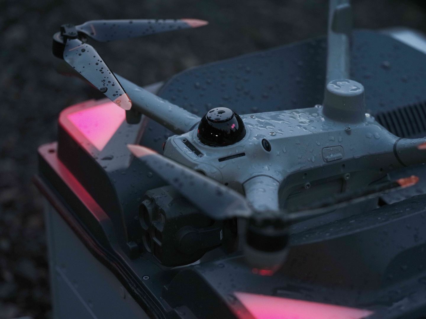 DJI Dock 4 D