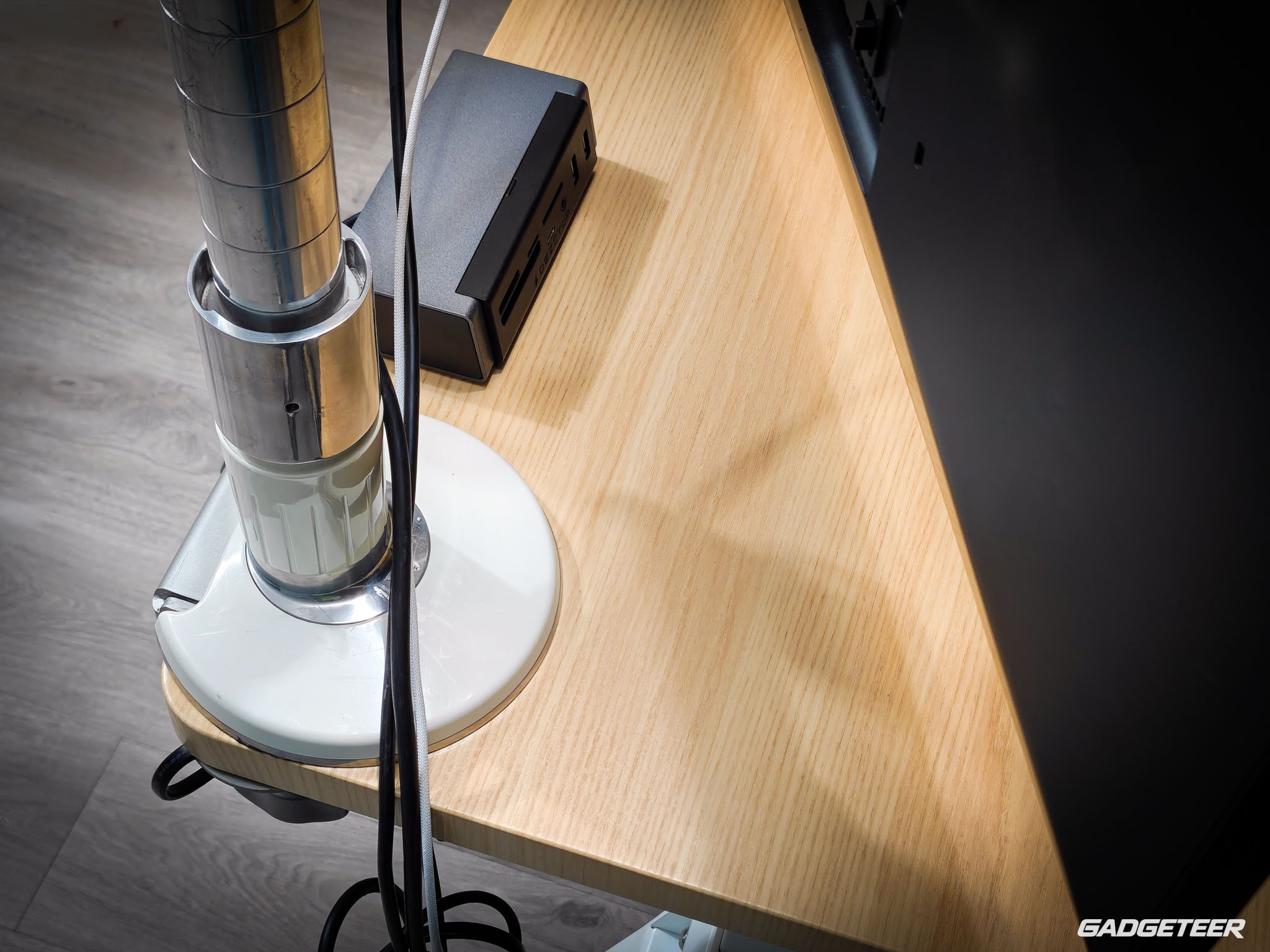 Dezctop USB Type-C hub at the desk edge