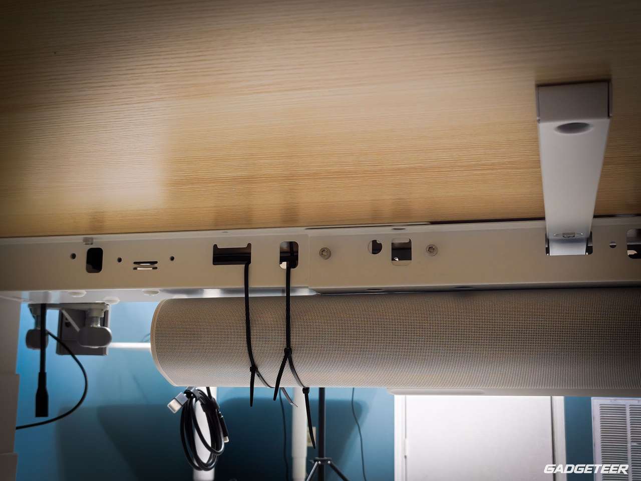 Dezctop Revon Elite standing desk review 175