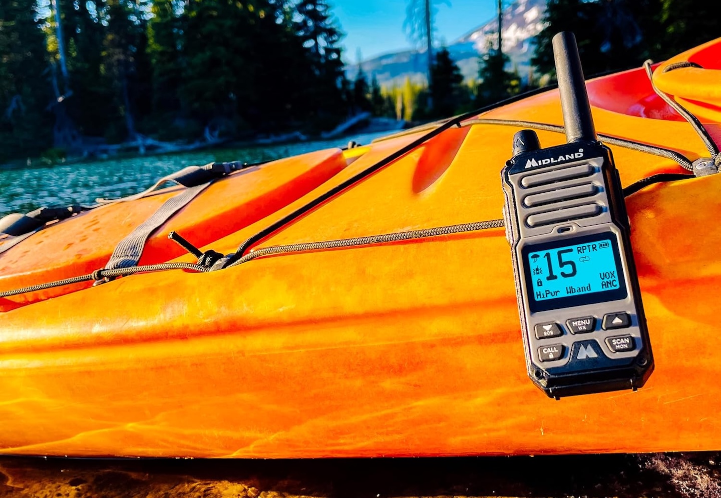 Midland GXT67 PRO 5W GMRS Two-Way Radio
