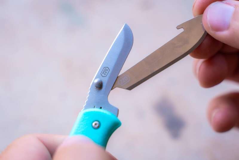 Outdoor Edge Razor Mini Folding Pocket Knife 2