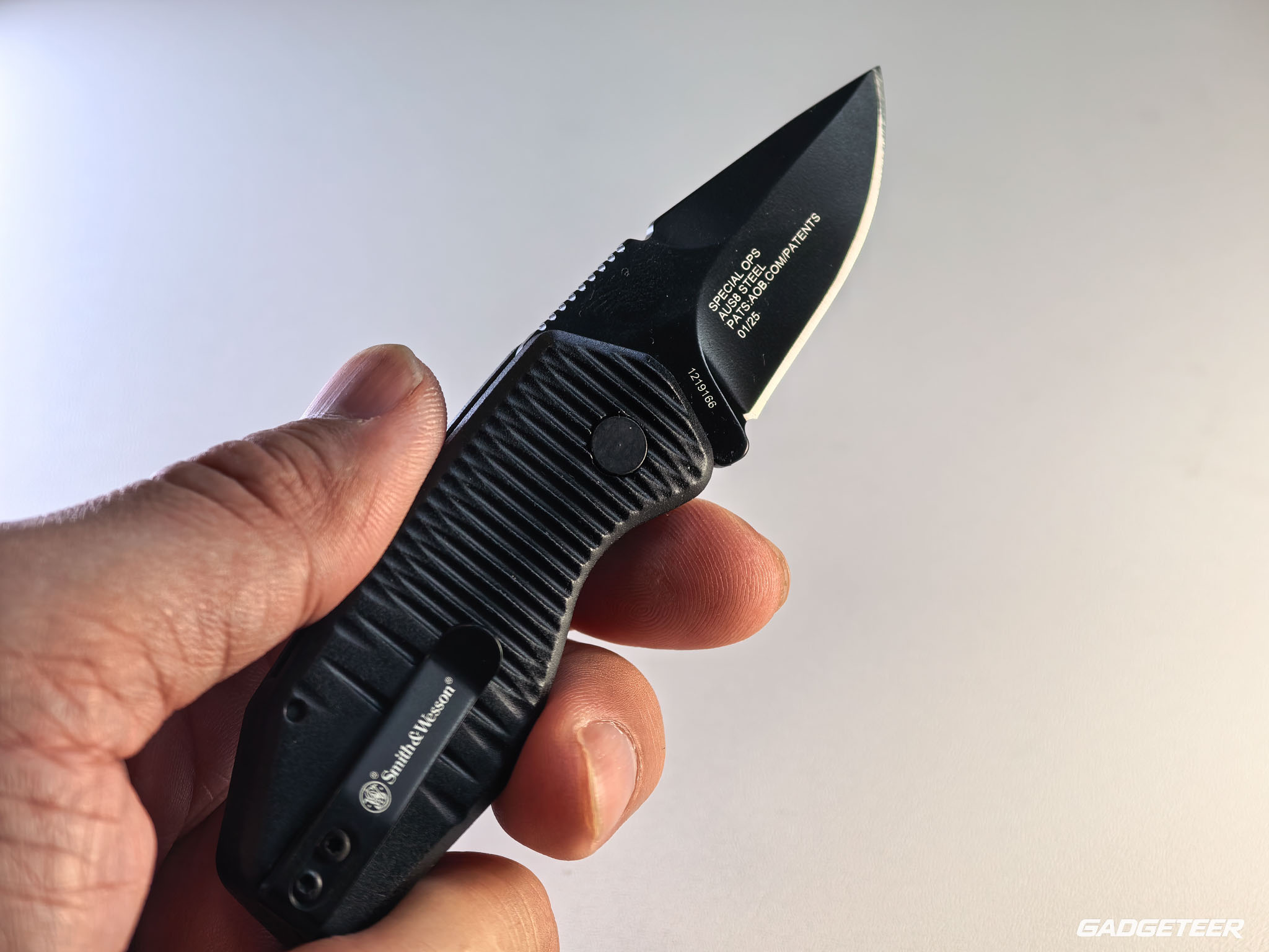 Smith & Wesson compact knife held in hand