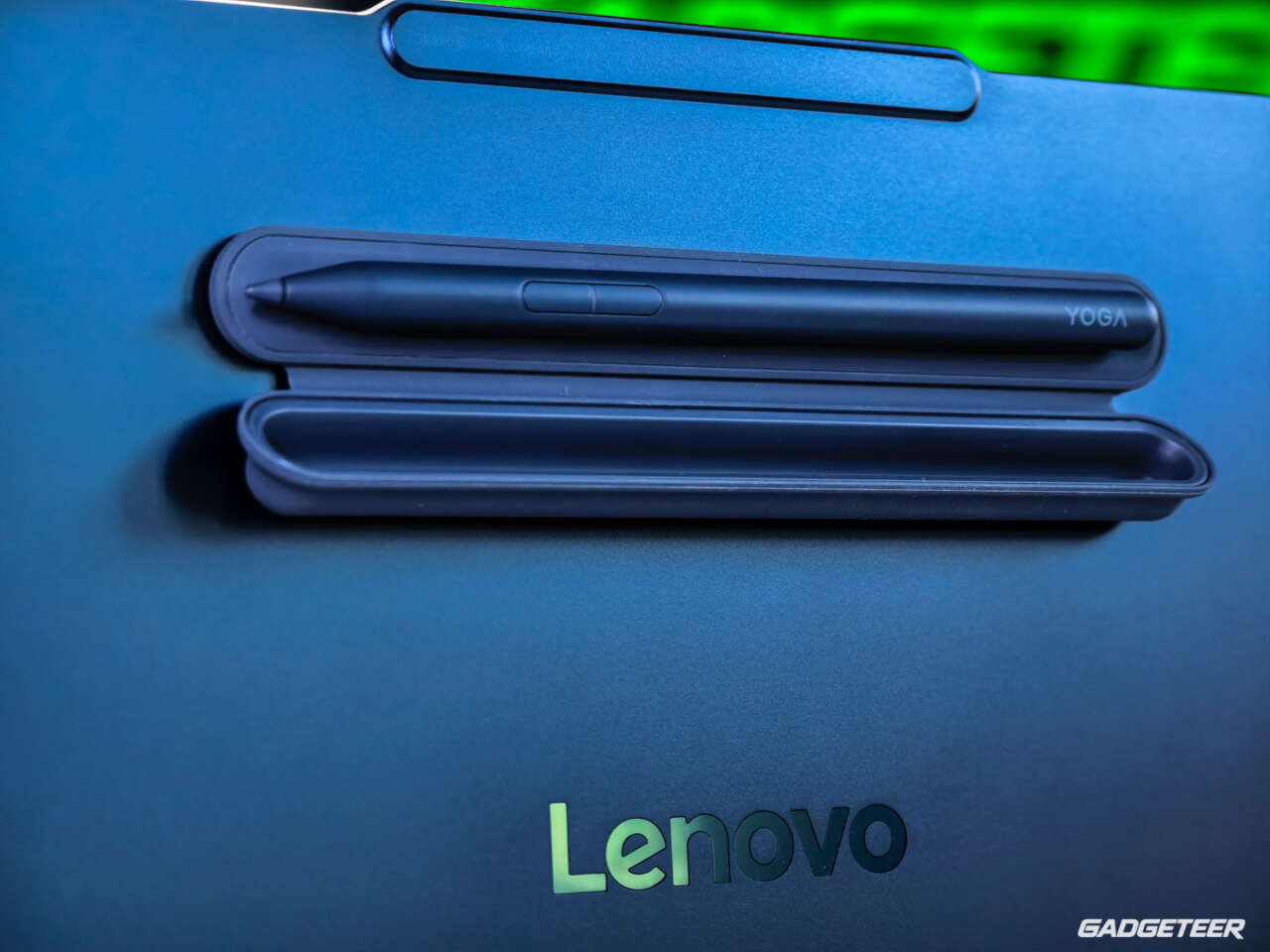 lenovo yoga 9n 2 in 1 rtx spark review 278