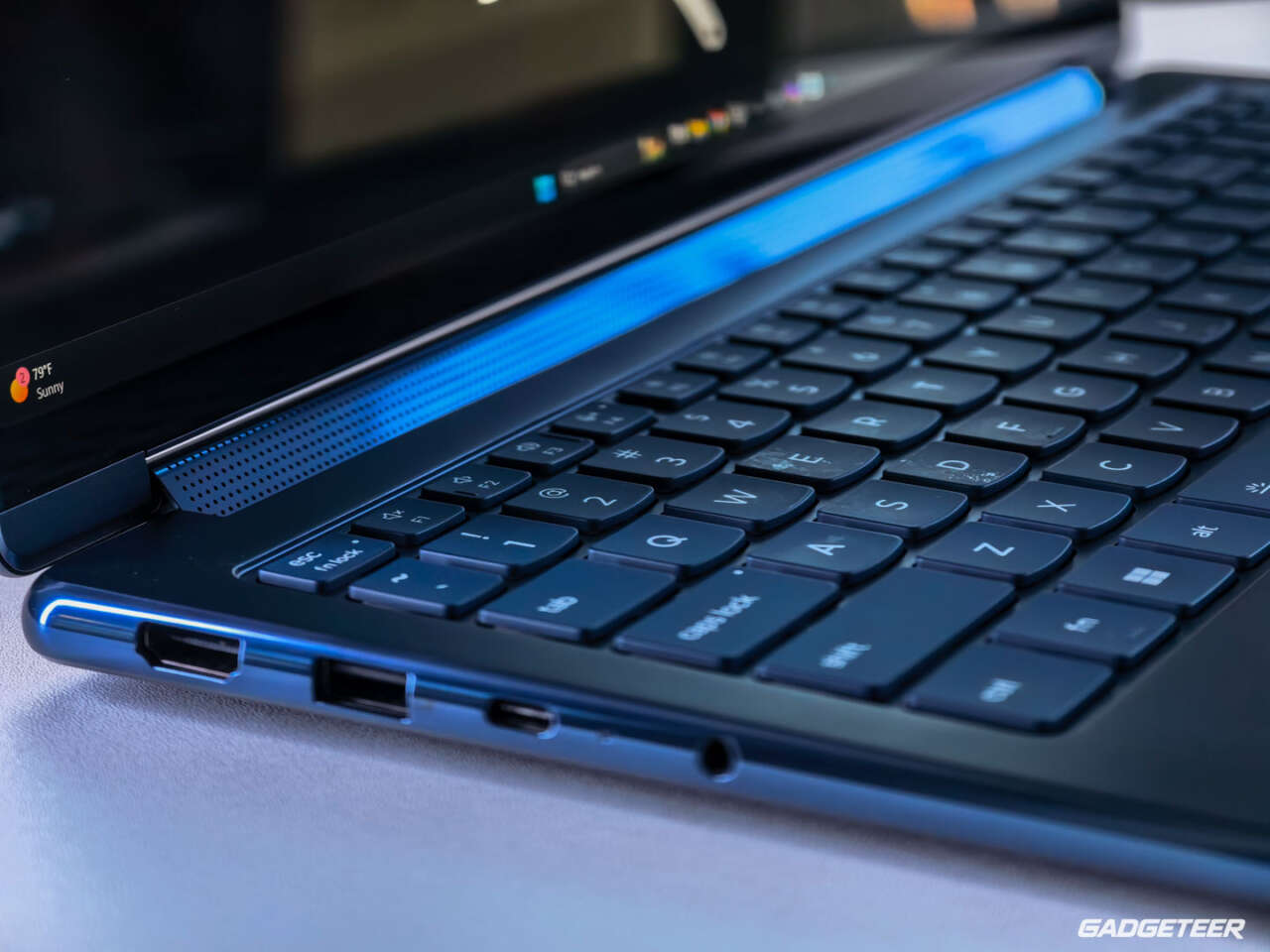 lenovo yoga 9n 2 in 1 rtx spark review 283