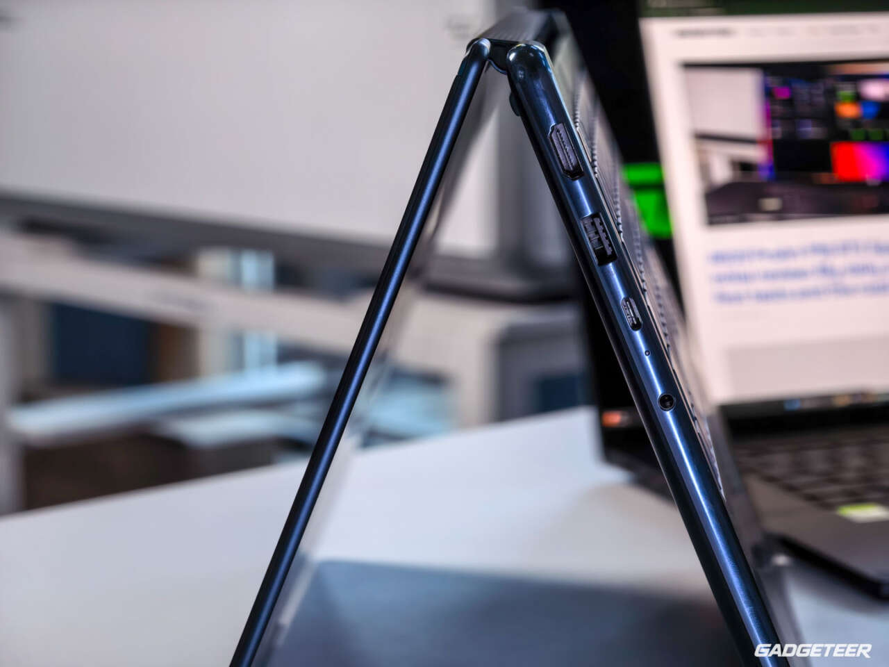 lenovo yoga 9n 2 in 1 rtx spark review 285