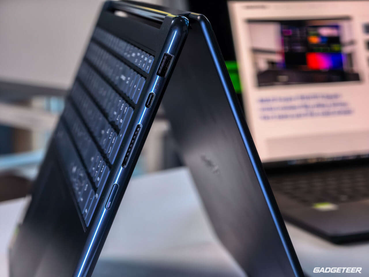 lenovo yoga 9n 2 in 1 rtx spark review 286