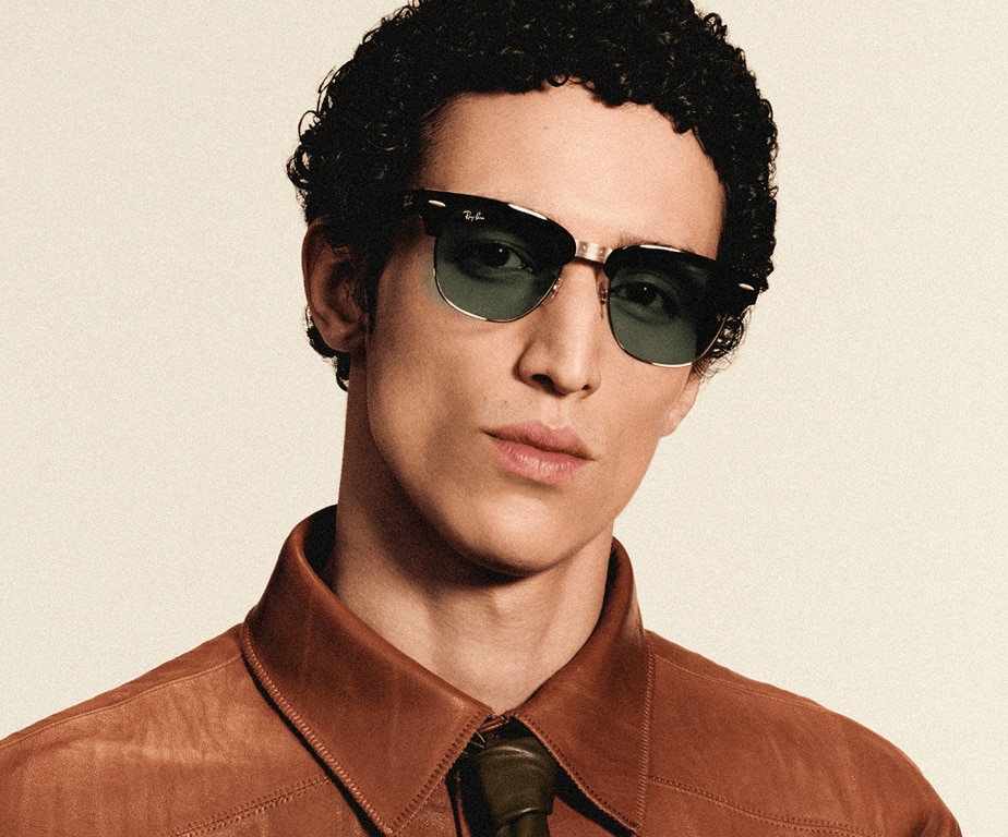 Black Ray-Ban Meta Audio Clubmaster with Green Graphite Transitions lenses